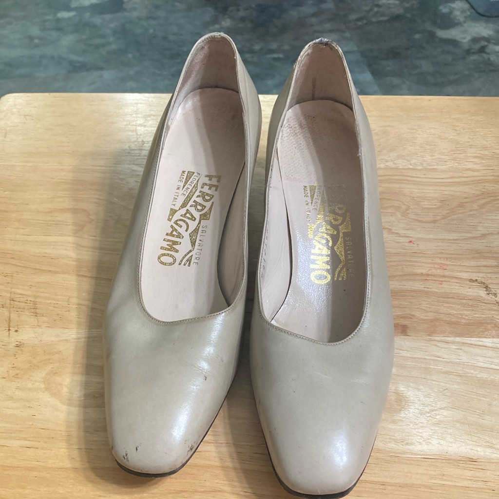 Cream Ferragamo Heels -Size 6aa